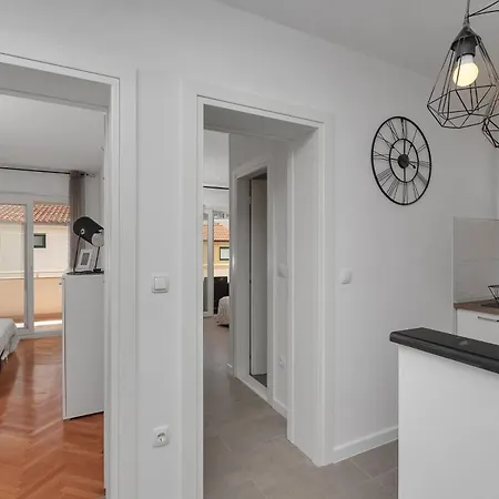4 Apartamento *