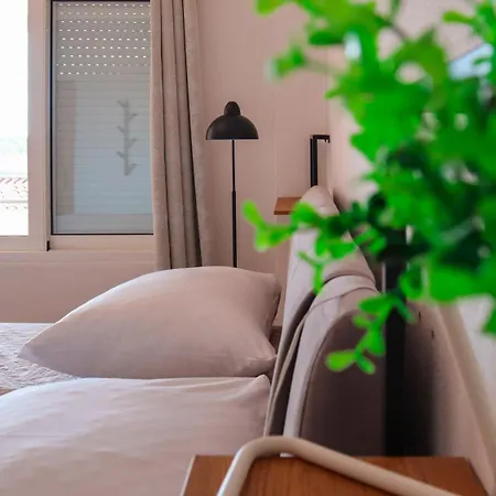 Apartment 4 *