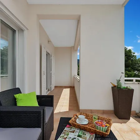 Appartement 4 Makarska